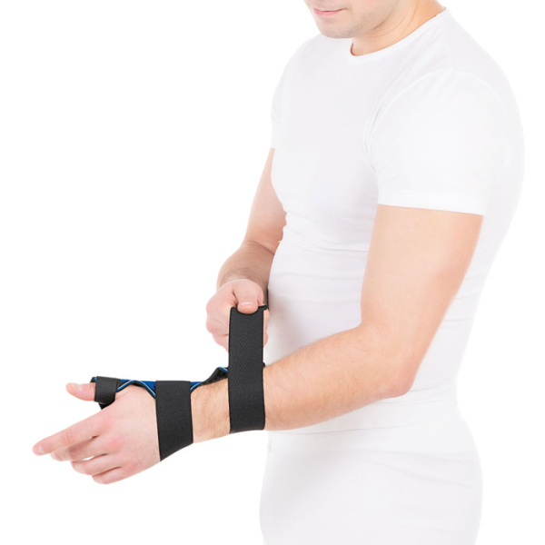 Бандаж на лучезапястный сустав с фиксацией первого пальца Т.36.12 (Т-8312) Trives