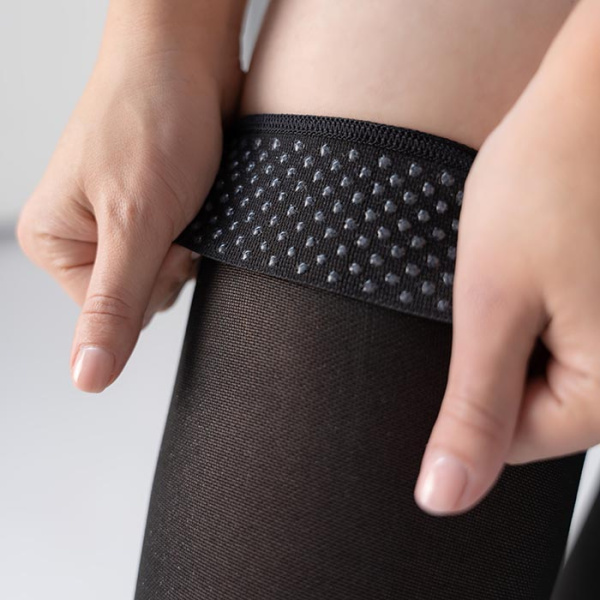 Компрессионные гольфы от отеков и варикоза, 1 класс, черные ТК.311 VivaLife ТК.311.10  VivaLife