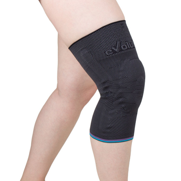 Бандаж компрессионный на коленный сустав на широкое бедро Т-8582 Evolution  Silver